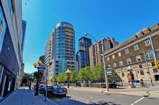 Main Photo: 411 8 Scollard Street in Toronto: Annex Condo for sale (Toronto C02)  : MLS®# C8335954