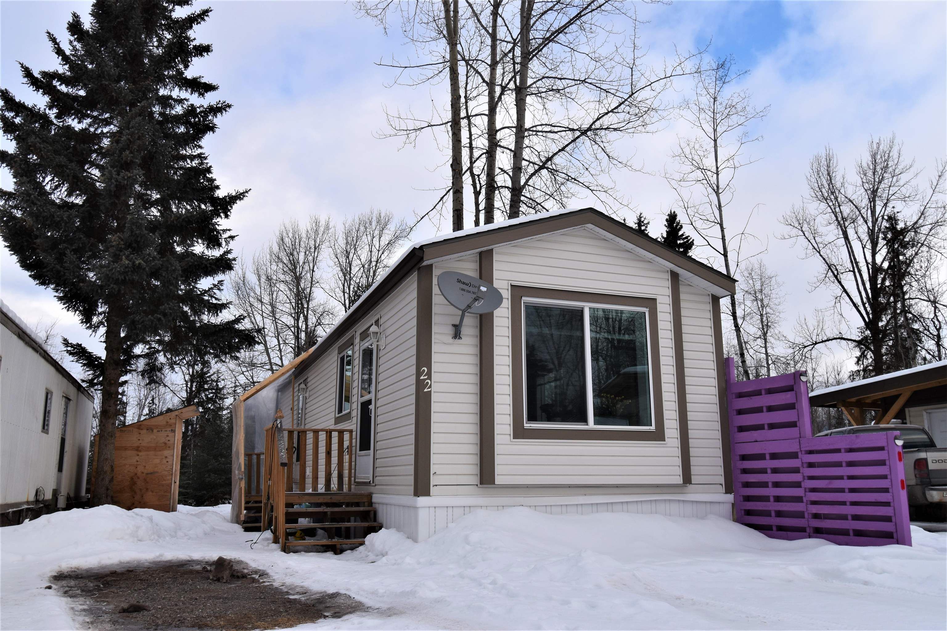 Main Photo: 22 2123 RIVERSIDE Drive in Smithers: Smithers - Town Manufactured Home for sale (Smithers And Area (Zone 54))  : MLS®# R2648176