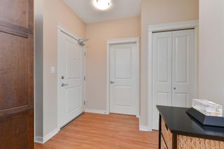 Photo 2: 413 2220 Sooke Rd in Colwood: Co Hatley Park Condo for sale : MLS®# 906723