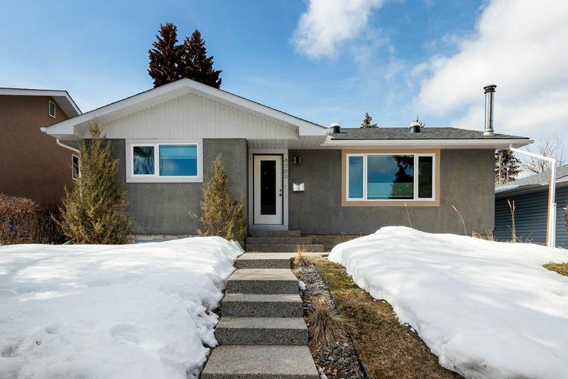 FEATURED LISTING: 4323 47 Street Southwest Calgary