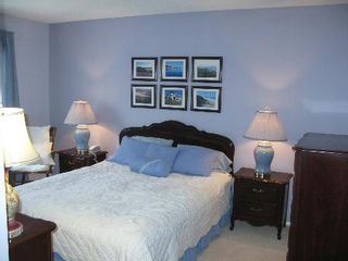 Photo 5: Gorgeous 2 Bedroom Home!