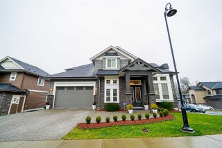 Photo 1: 33945 MCPHEE Place in Mission: Mission BC House for sale : MLS®# R2474616