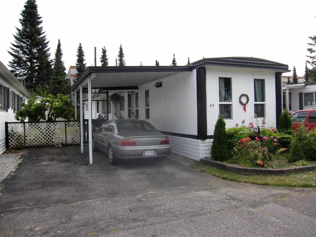 Main Photo: 24 21163 LOUGHEED Highway in Maple Ridge: Southwest Maple Ridge Manufactured Home for sale : MLS®# R2297032