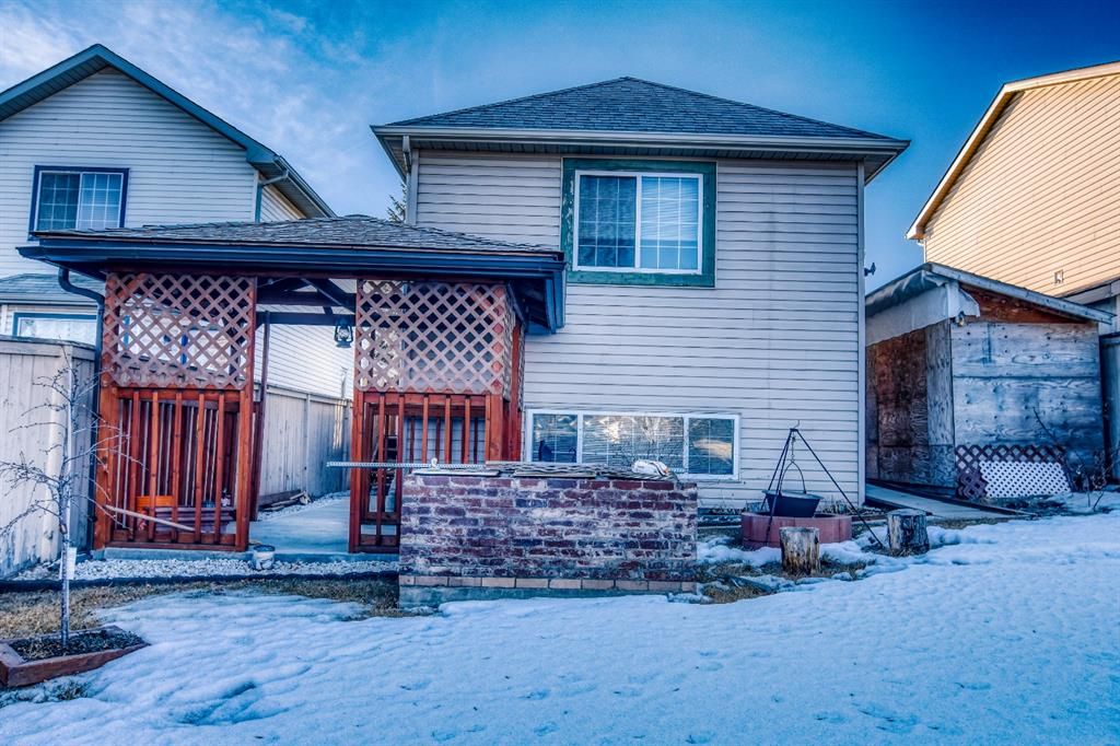 Photo 5: Photos: 80 Somervale Close SW in Calgary: Somerset Detached for sale : MLS®# A1174883