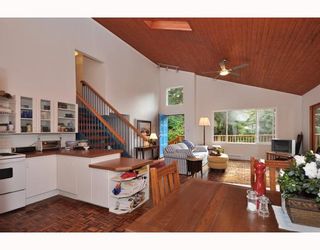 Photo 10: 5640 CARMEL Place in Sechelt: Sechelt District House for sale in "TUWANEK" (Sunshine Coast)  : MLS®# V780146