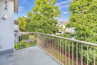 Photo 2: 32 2525 YALE Court in Abbotsford: Abbotsford East Townhouse for sale in "Yale Court" : MLS®# R2871745