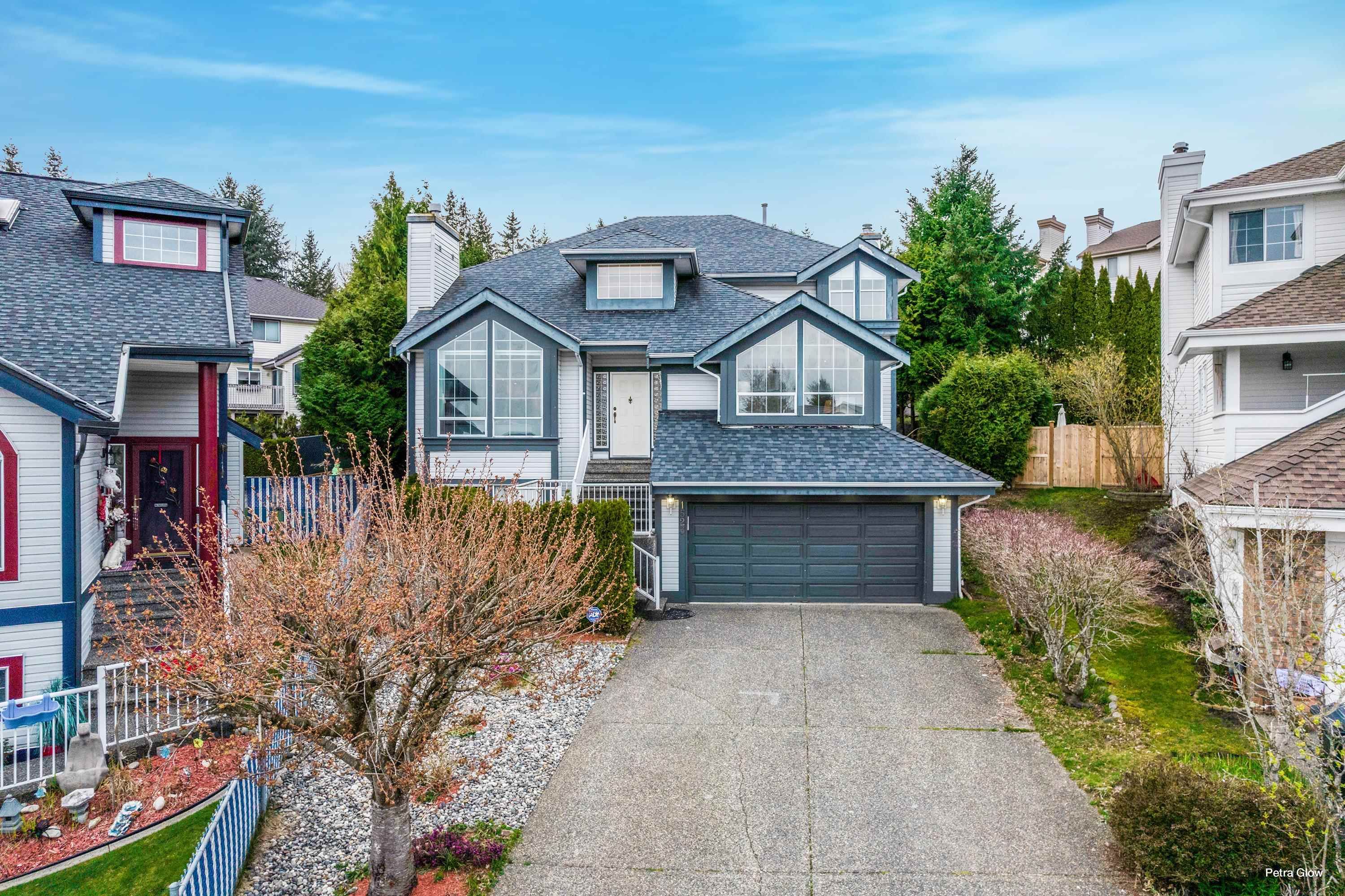 Main Photo: 1523 STARFLOWER Place in Coquitlam: Westwood Plateau House for sale : MLS®# R2672740