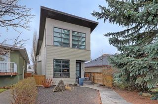 Main Photo: 1909 21 Avenue NW in Calgary: Banff Trail Detached for sale : MLS®# A2129515