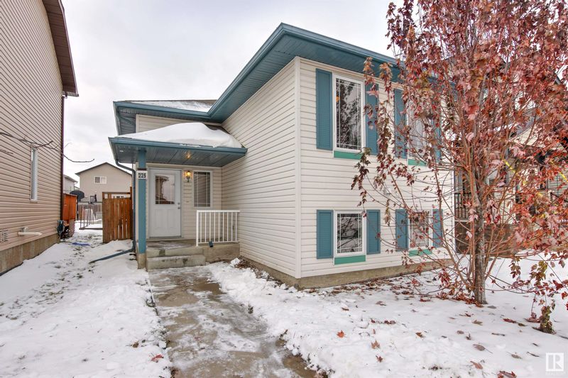 FEATURED LISTING: 225 BROOKVIEW Way Stony Plain