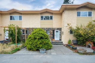 Photo 2: 3 1164 Palmer Rd in Saanich: SE Maplewood Row/Townhouse for sale (Saanich East)  : MLS®# 945079