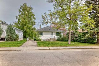 Main Photo: 422 36 Avenue NW in Calgary: Highland Park Detached for sale : MLS®# A2140336