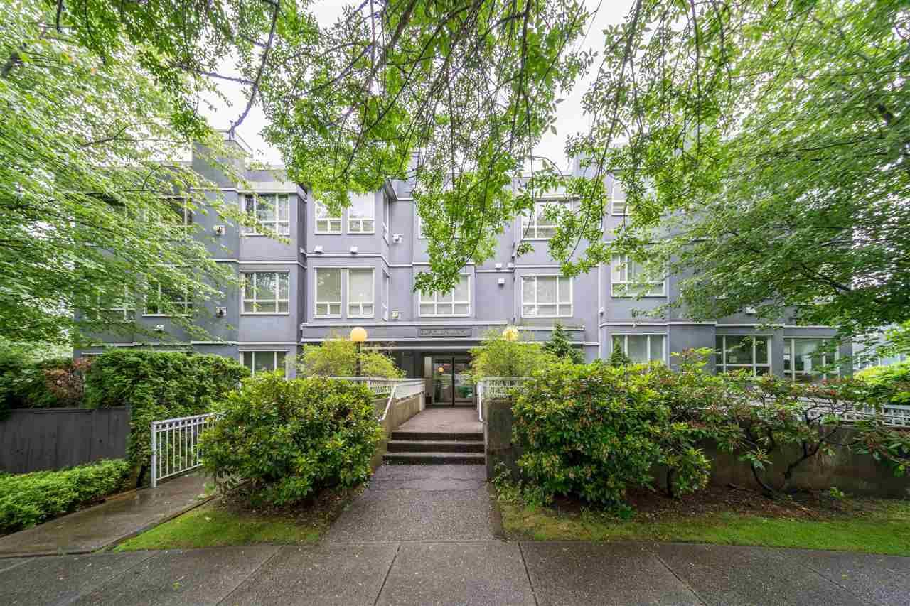 Main Photo: 407 3 N GARDEN Drive in Vancouver: Hastings Condo for sale in "GARDEN COURT" (Vancouver East)  : MLS®# R2465830