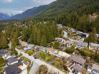 Photo 10: 690 BLUERIDGE Avenue in North Vancouver: Canyon Heights NV House for sale : MLS®# R2875951