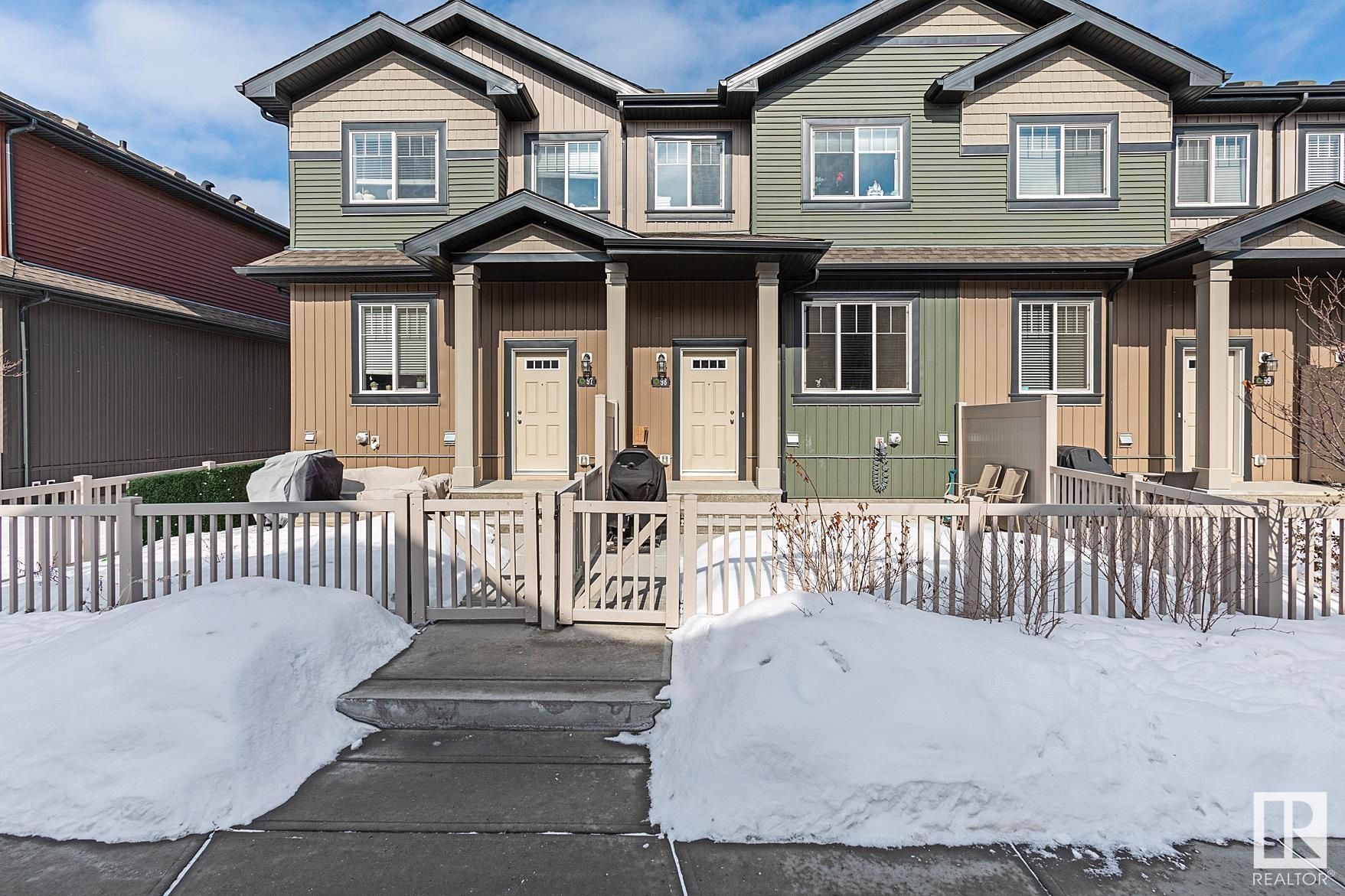 Main Photo: 98 3305 ORCHARDS Link in Edmonton: Zone 53 Townhouse for sale : MLS®# E4331470
