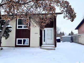 Main Photo: 1329 McKercher Drive in Saskatoon: Wildwood Residential for sale : MLS®# SK915274