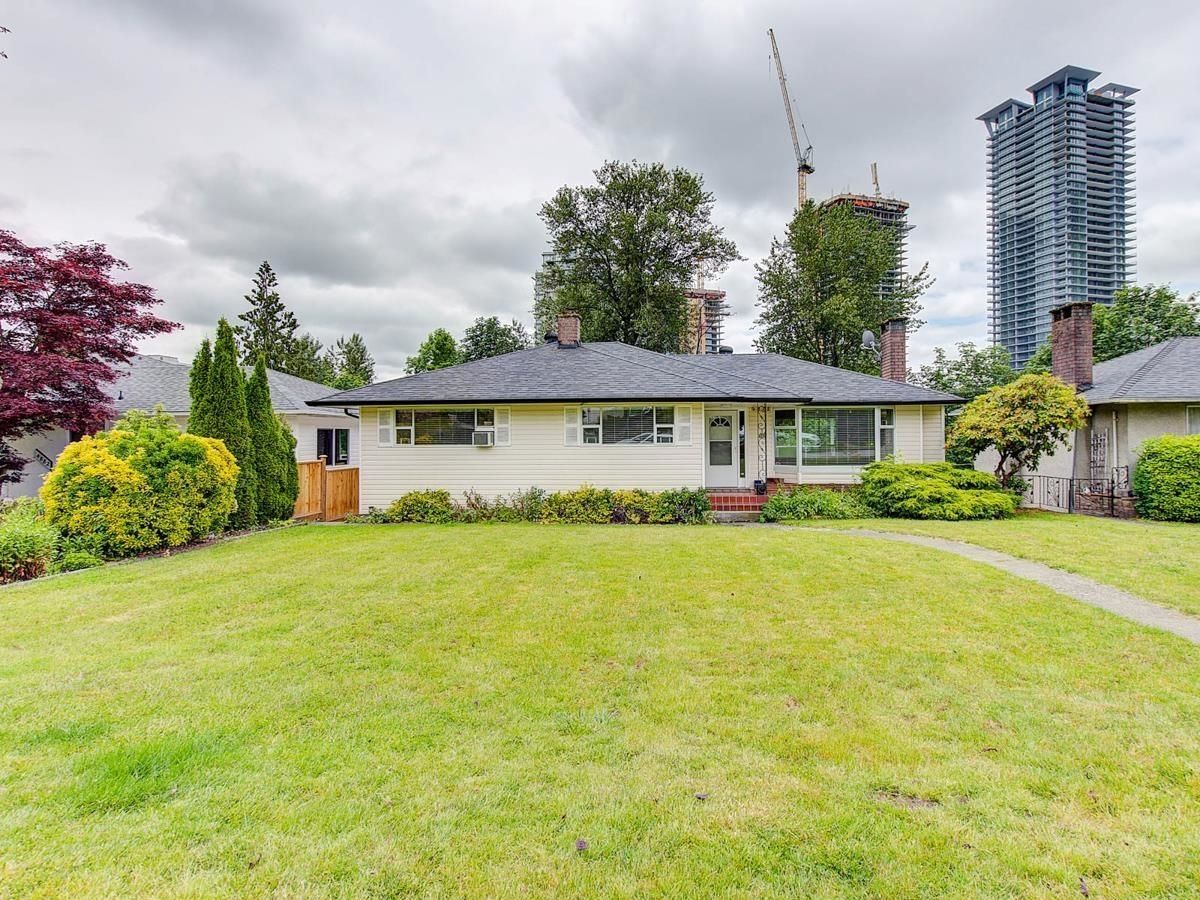 Main Photo: 4872 RIDGELAWN Drive in Burnaby: Brentwood Park House for sale (Burnaby North)  : MLS®# R2714048