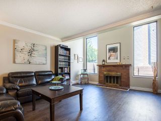 Photo 7: 6931 LUCAS Road in Richmond: Woodwards Townhouse for sale in "TIMBERWOOD VILLAGE" : MLS®# R2097449