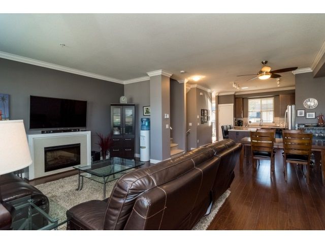 Photo 5: Photos: 88 9525 204 Street in Langley: Walnut Grove Townhouse for sale in "Time" : MLS®# R2048179