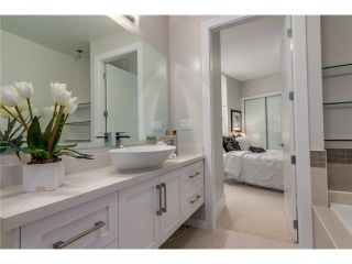 Photo 9: 102 2028 YORK Avenue in Vancouver: Kitsilano Townhouse for sale in "YORK" (Vancouver West)  : MLS®# V1071124