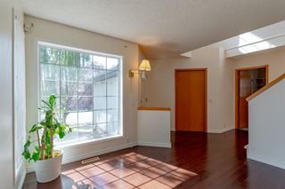 Photo 5: 134 Somerset Close SW in Calgary: Somerset Detached for sale : MLS®# A2000851