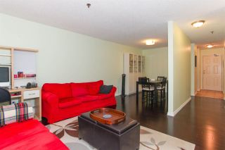 Photo 11: 302 715 ROYAL AVENUE in New Westminster: Uptown NW Condo for sale : MLS®# R2193033