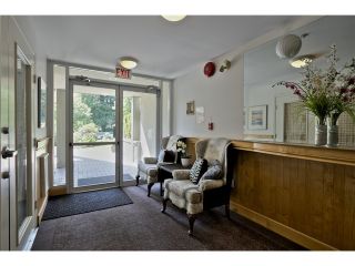 Photo 19: 303 5626 LARCH Street in Vancouver: Kerrisdale Condo for sale in "WILSON HOUSE" (Vancouver West)  : MLS®# V1068775