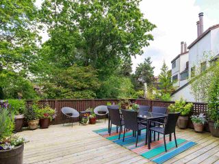 Photo 15: 1193 FORGE Walk in Vancouver: False Creek Townhouse for sale in "SPRUCE VILLAGE" (Vancouver West)  : MLS®# R2496376