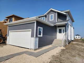 Photo 3: 69 gendron Way in Winnipeg: Canterbury Park Residential for sale (3M)  : MLS®# 202312607