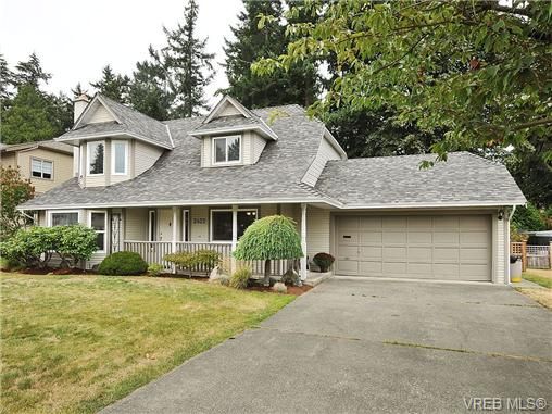 Main Photo: 2422 Twin View Dr in VICTORIA: CS Tanner House for sale (Central Saanich)  : MLS®# 650303