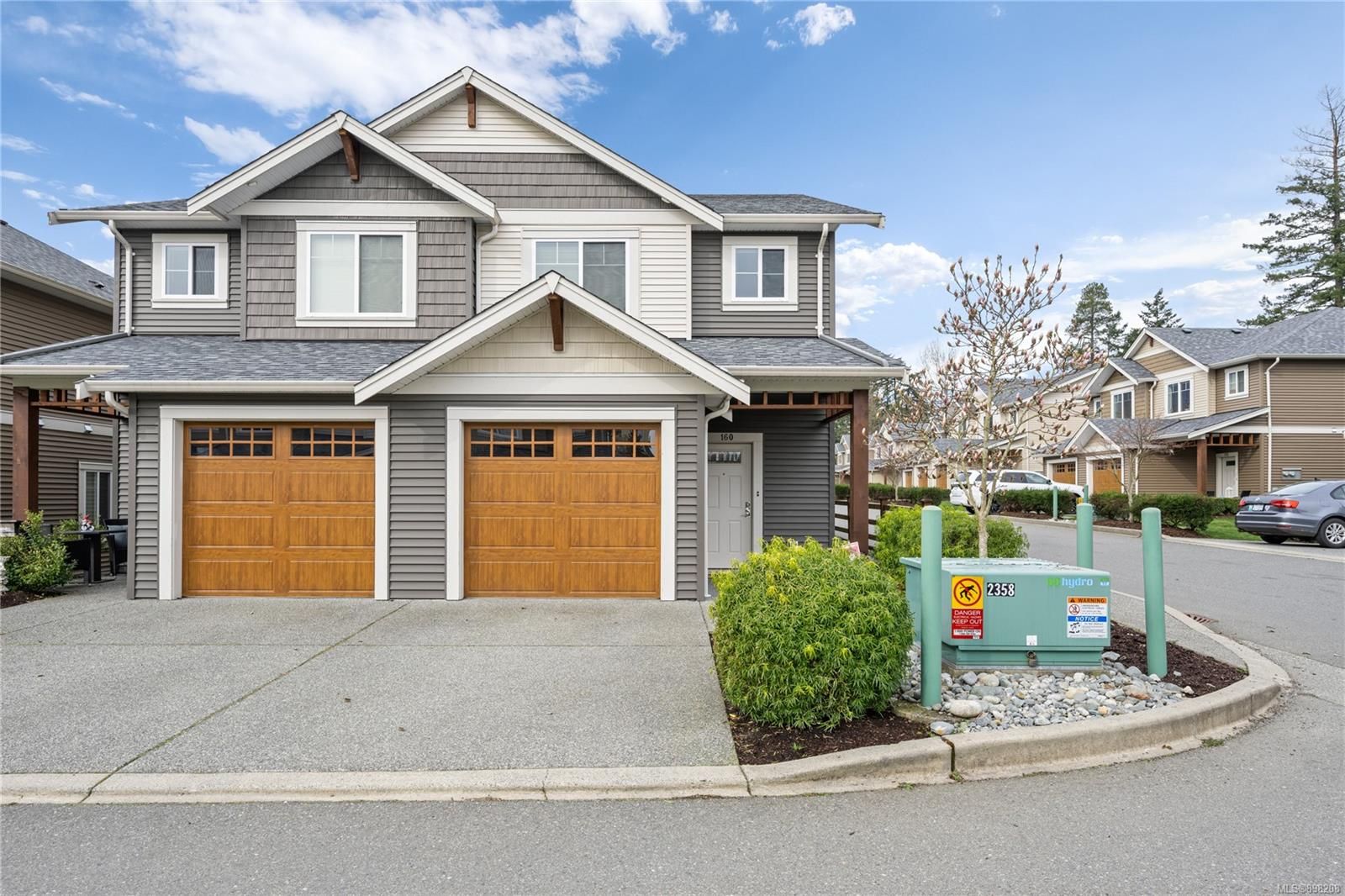 Main Photo: 160 1720 Dufferin Cres in Nanaimo: Na Central Nanaimo Row/Townhouse for sale : MLS®# 898208