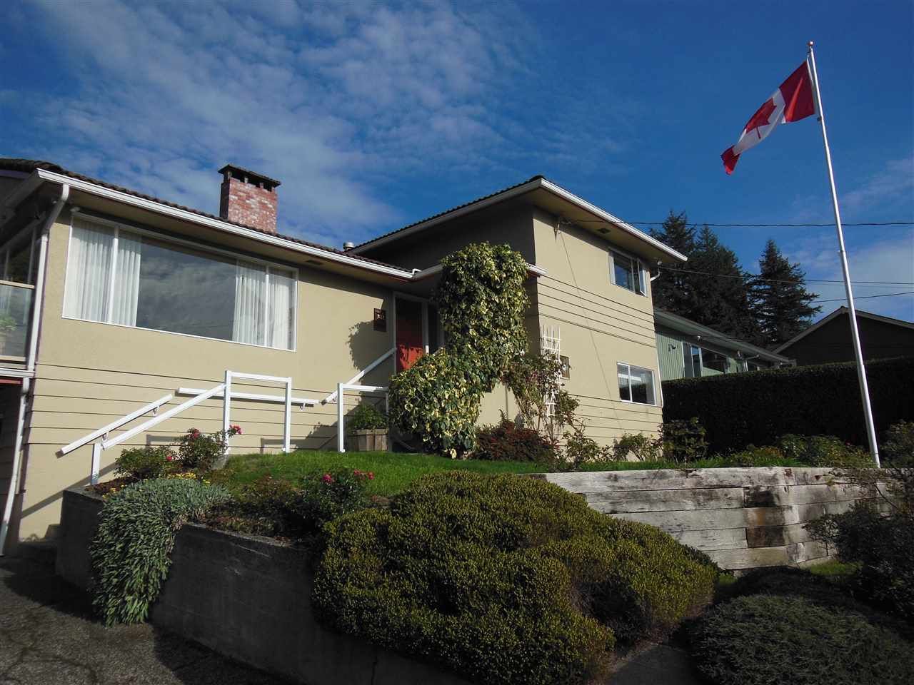 Main Photo: 382 MONTERAY Avenue in NORTH VANC: Upper Delbrook House for sale in "UPPER DELBROOK" (North Vancouver)  : MLS®# R2010723
