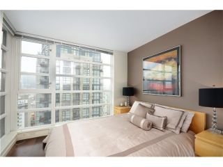 Photo 4: # 2202 1199 SEYMOUR ST in Vancouver: Downtown VW Condo for sale in "BRAVA" (Vancouver West)  : MLS®# V1033200