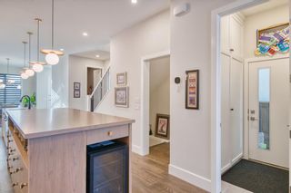 Photo 10: 2126A 52 Avenue SW in Calgary: North Glenmore Park Detached for sale : MLS®# A2018548