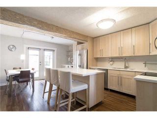 Photo 4: 215 BALMORAL Place in Port Moody: North Shore Pt Moody Townhouse for sale : MLS®# V1055282
