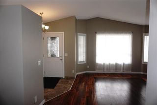 Photo 4: 71 APPLEMEAD Close SE in Calgary: Applewood Park House for sale : MLS®# C4109601