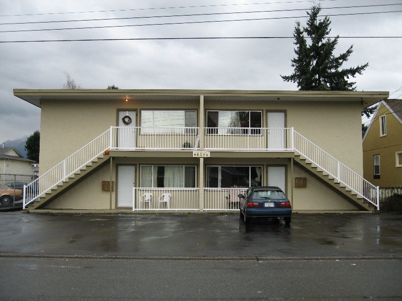 Main Photo: 46356 Margaret Avenue in Chilliwack: Chilliwack E Young-Yale Multifamily for sale : MLS®# V4009375
