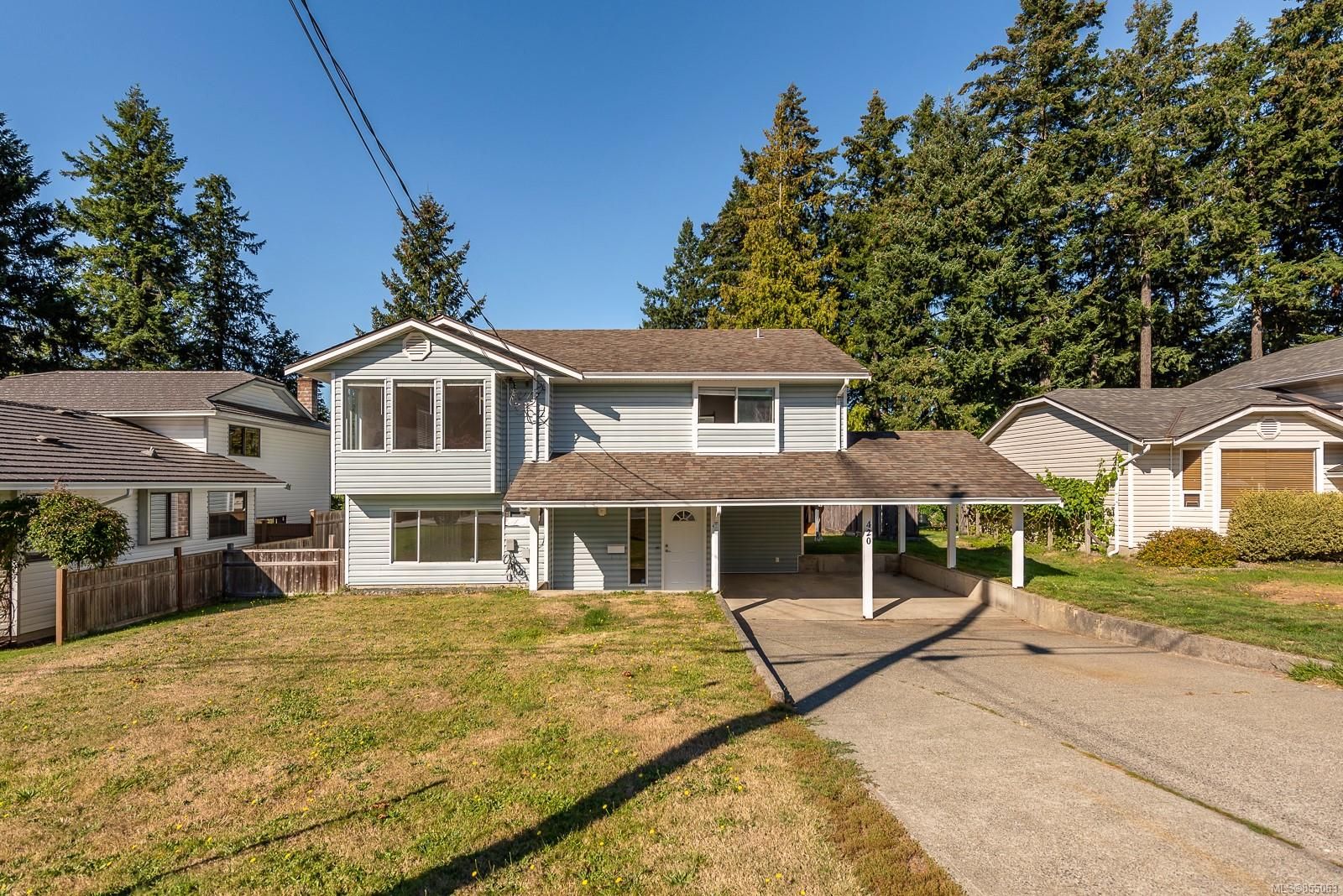 Main Photo: 420 S McPhedran Rd in Campbell River: CR Campbell River Central House for sale : MLS®# 855063