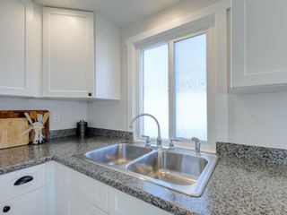 Photo 9: 4 2587 Selwyn Rd in Langford: La Mill Hill Manufactured Home for sale : MLS®# 894313