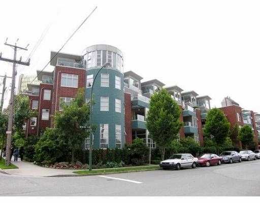 Main Photo: 638 W 7TH Ave in Vancouver: Fairview VW Condo for sale in "OMEGA" (Vancouver West)  : MLS®# V621960