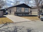 Main Photo: 2855 Hartmann Crescent East in Regina: Glencairn Village Residential for sale : MLS®# SK965344