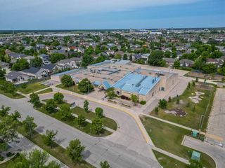 Photo 42: 34 Ridgebury Place in Winnipeg: Linden Woods Residential for sale (1M)  : MLS®# 202317712