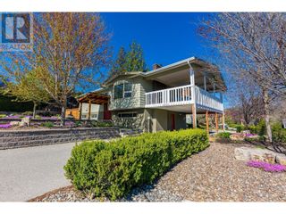 Photo 2: 1520 Highland Drive N in Kelowna: House for sale : MLS®# 10310659
