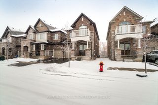 Photo 3: 755 Elsley Court in Milton: Beaty House (2-Storey) for lease : MLS®# W8060778
