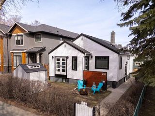 Main Photo: 218 19 Avenue NW in Calgary: Tuxedo Park Detached for sale : MLS®# A2125981
