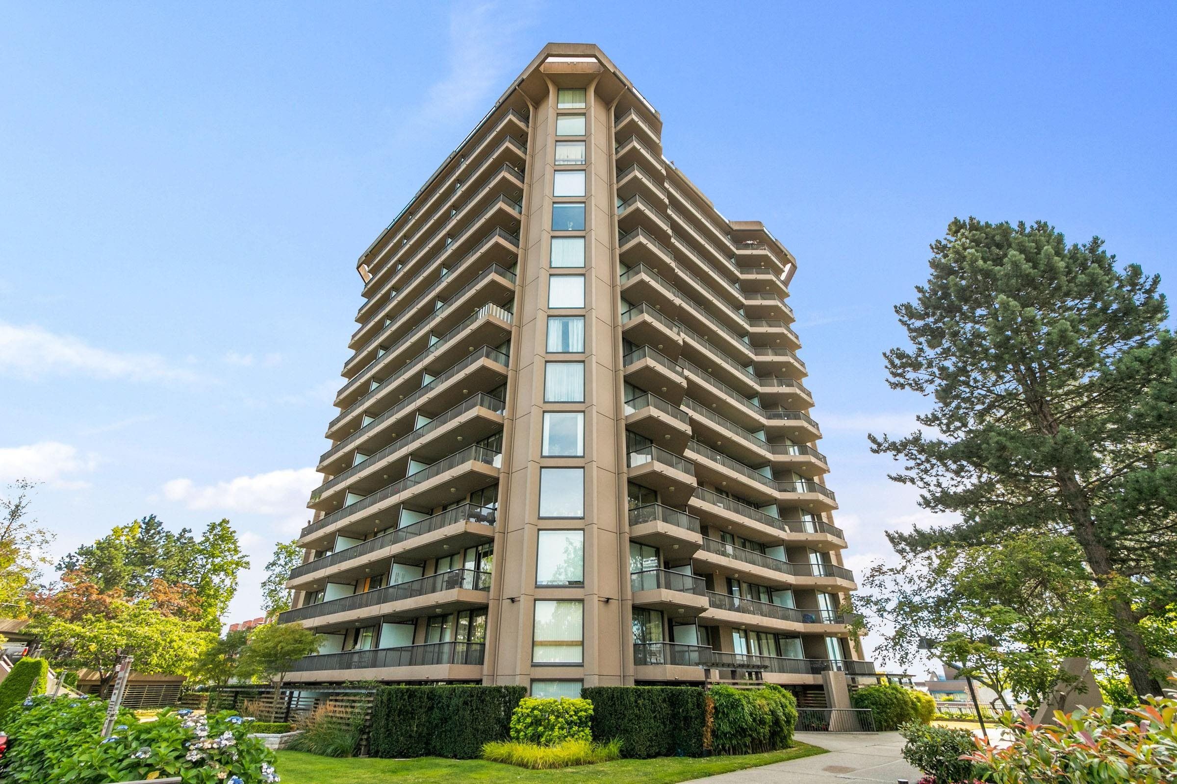Main Photo: 1602 3760 ALBERT STREET in Burnaby: Vancouver Heights Condo for sale (Burnaby North)  : MLS®# R2719794
