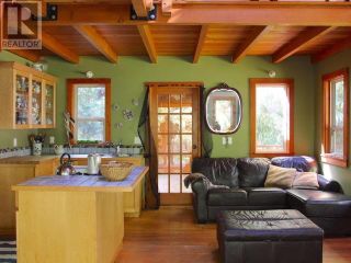 Photo 3: 1211/1215 VANCOUVER BLVD in Savary Island: House for sale : MLS®# 16999