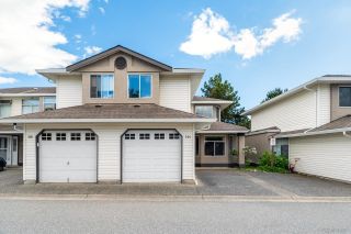 Main Photo: 504 8260 162A Street in Surrey: Fleetwood Tynehead Townhouse for sale : MLS®# R2890976