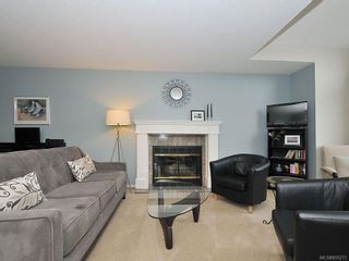 Photo 4: 2455 Wilcox Terr in Central Saanich: CS Tanner House for sale : MLS®# 655273