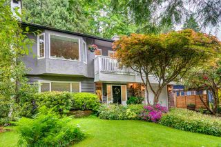 Photo 1: 1061 KINLOCH Lane in North Vancouver: Deep Cove House for sale in "Deep Cove" : MLS®# R2270628