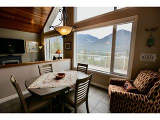 Photo 16: 6817 GRANDVIEW DRIVE in Nelson: House for sale : MLS®# 2475899